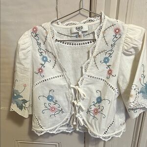 Sea White Floral Embroidered Blouse